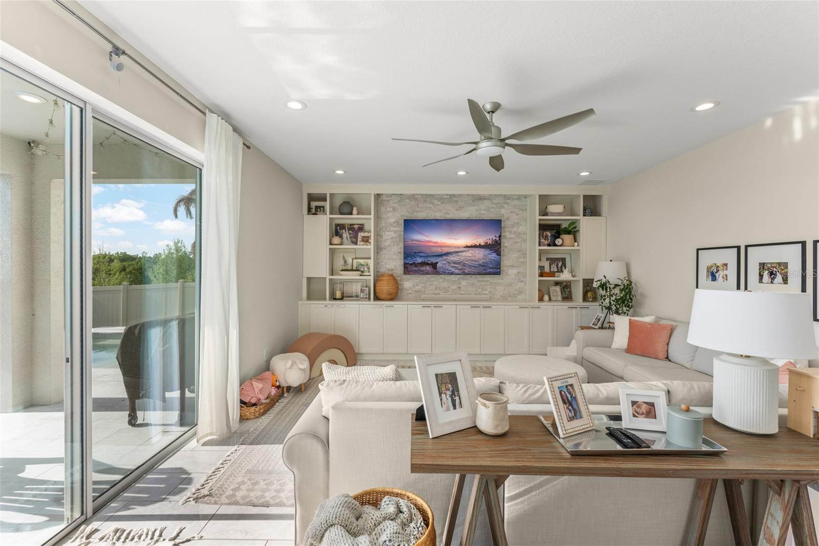 Image 17 of 53 For 1834 Southern Red Oak Ct