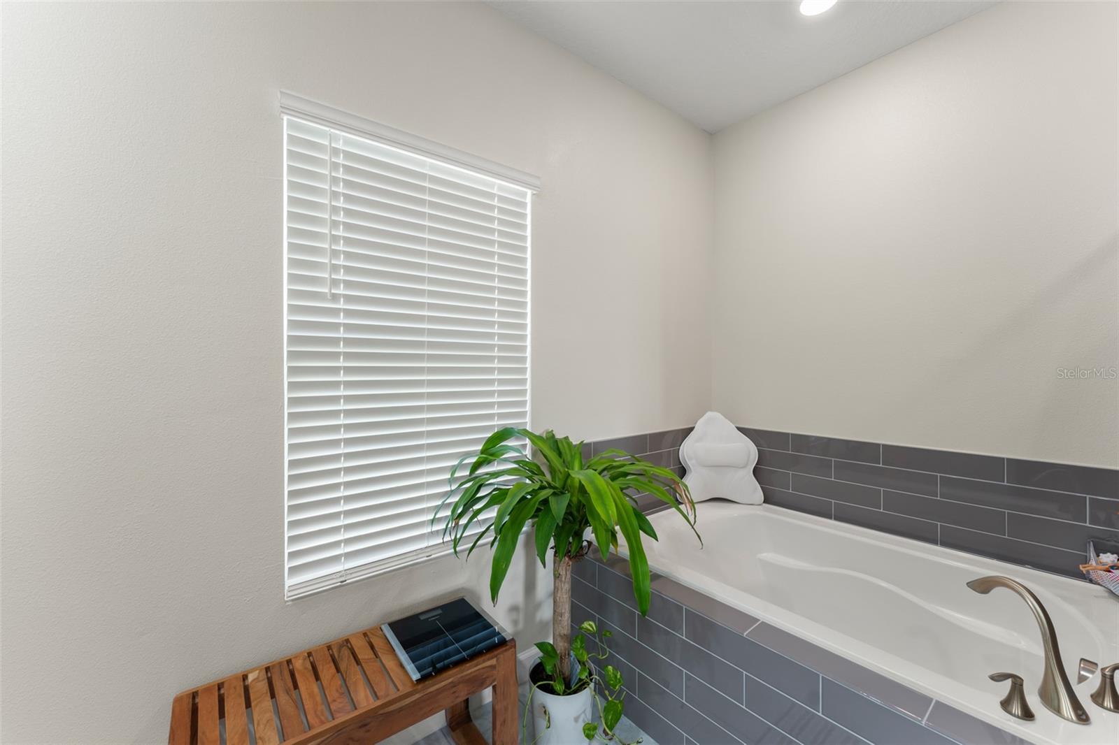 Image 30 of 53 For 1834 Southern Red Oak Ct