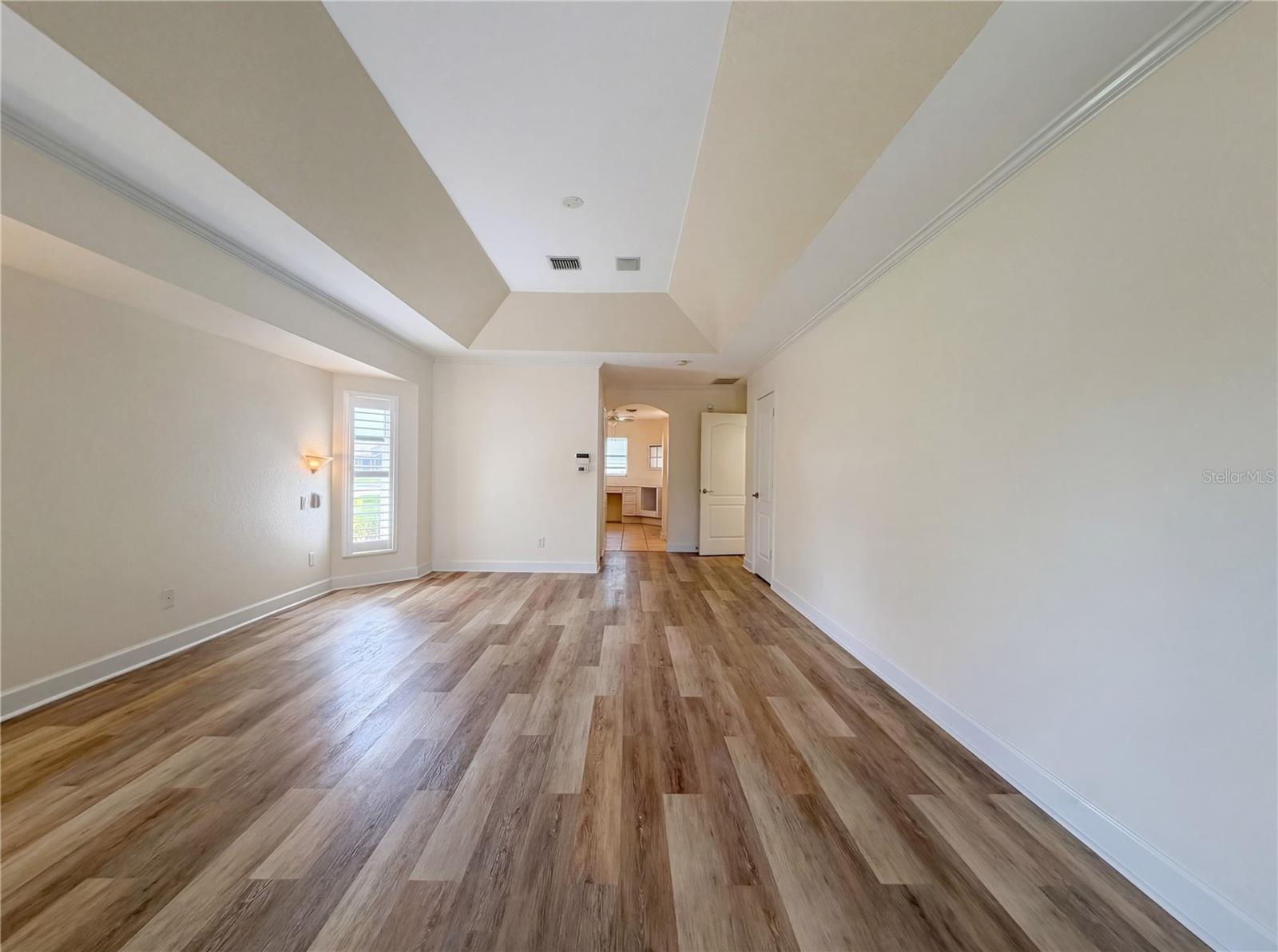 Image 10 of 46 For 1100 Oleander Street