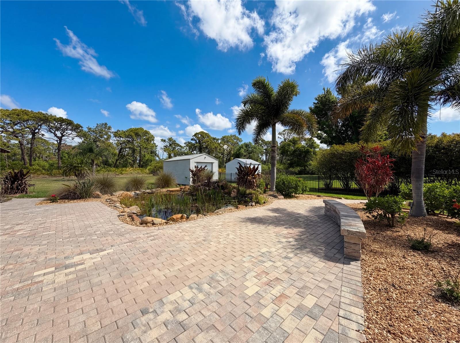 Image 36 of 46 For 1100 Oleander Street