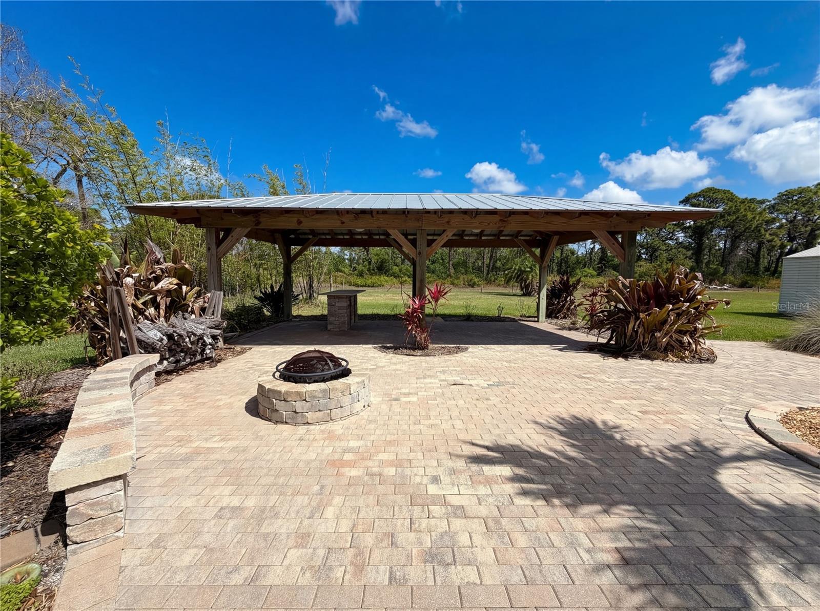 Image 39 of 46 For 1100 Oleander Street