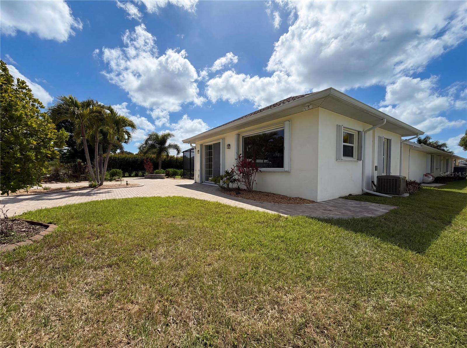 Image 43 of 46 For 1100 Oleander Street