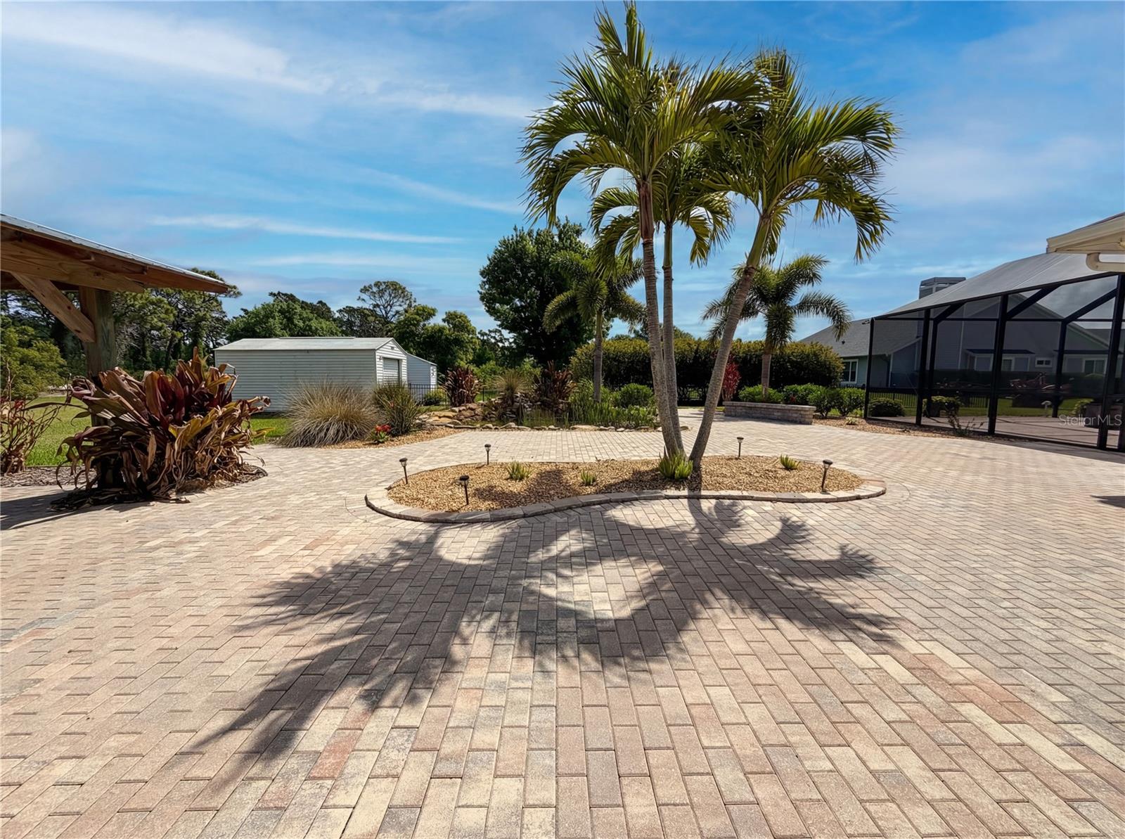 Image 44 of 46 For 1100 Oleander Street