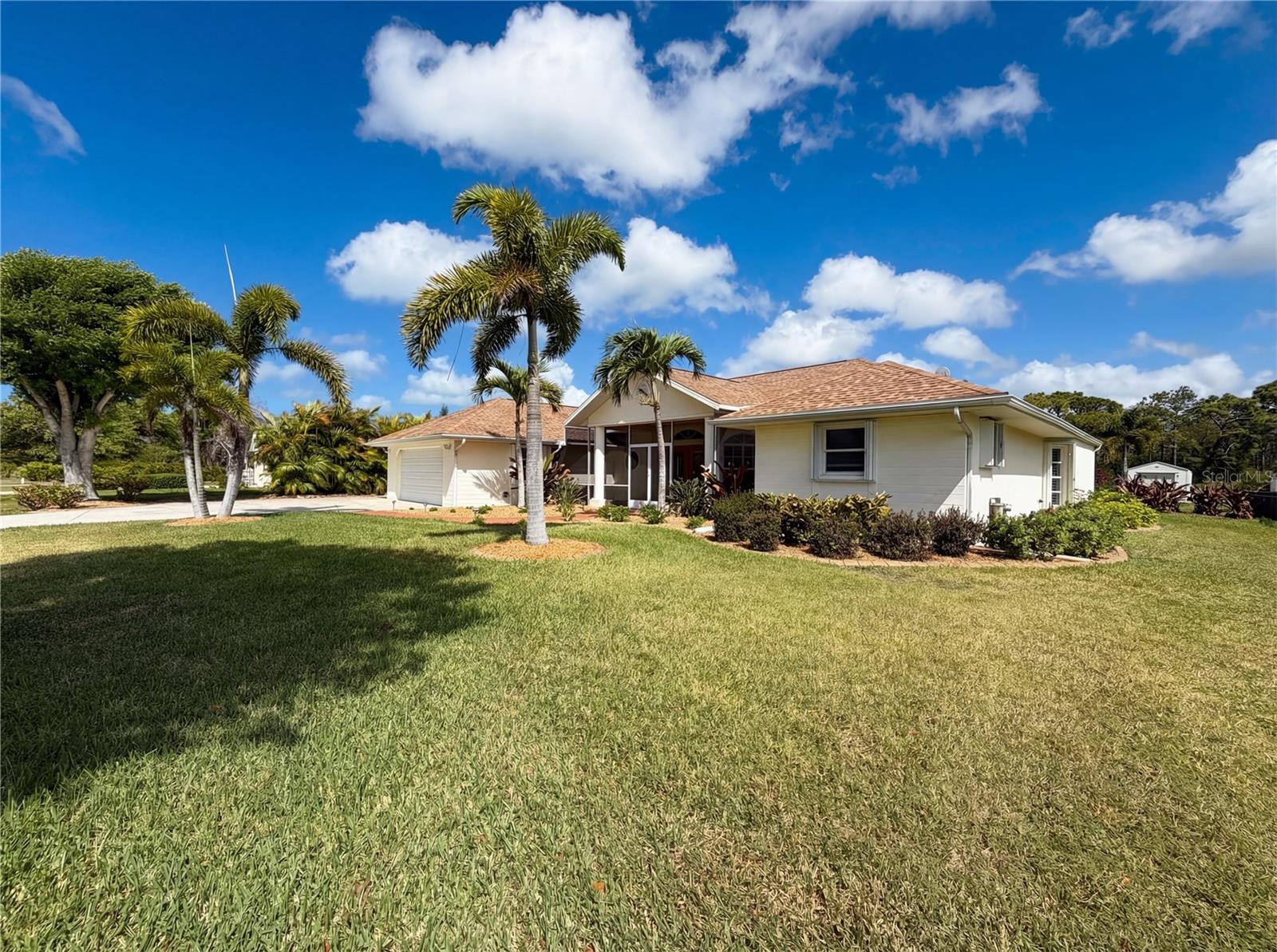 Image 6 of 46 For 1100 Oleander Street