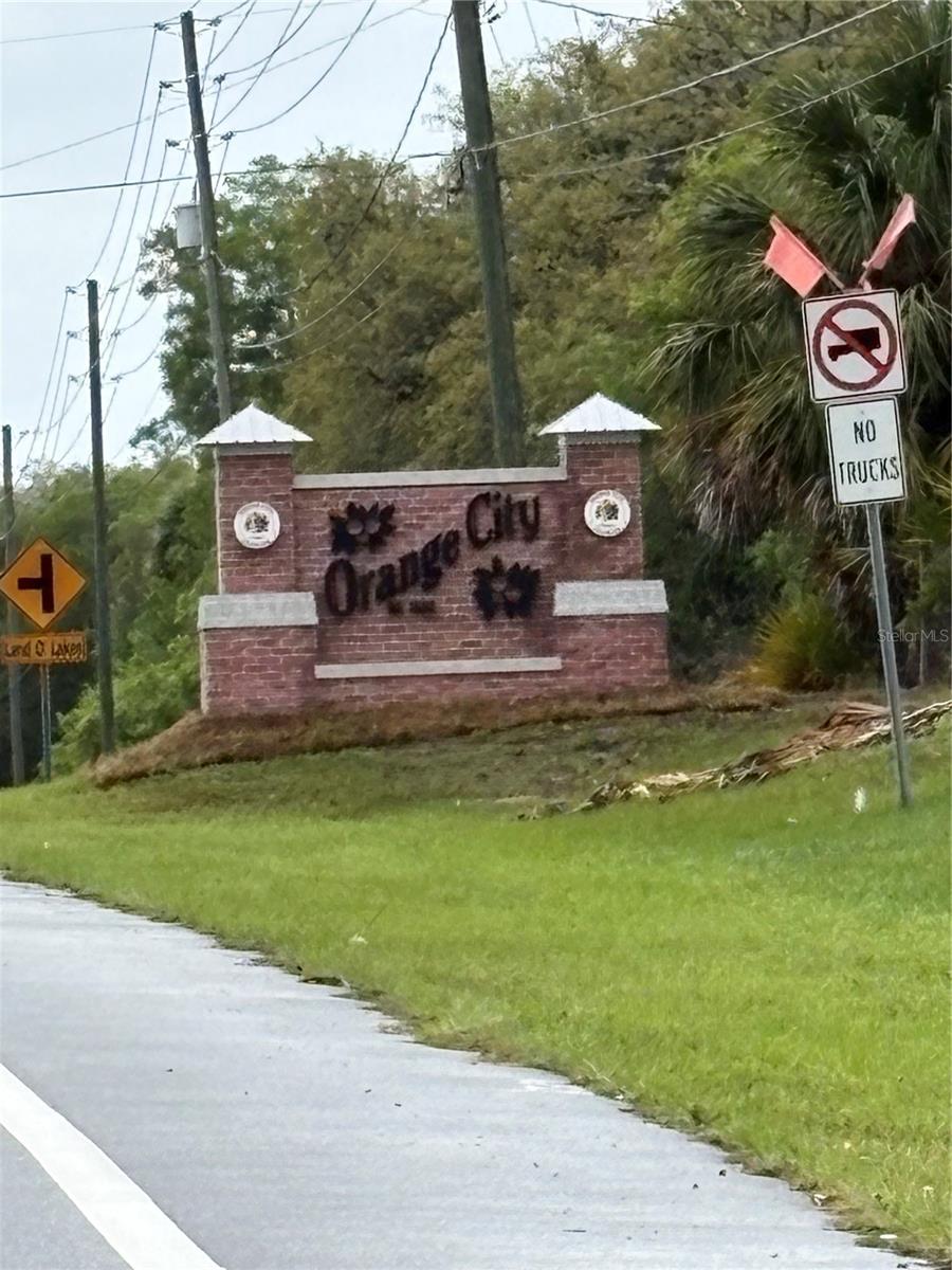 Image 2 of 2 For 1425 Graves Avenue