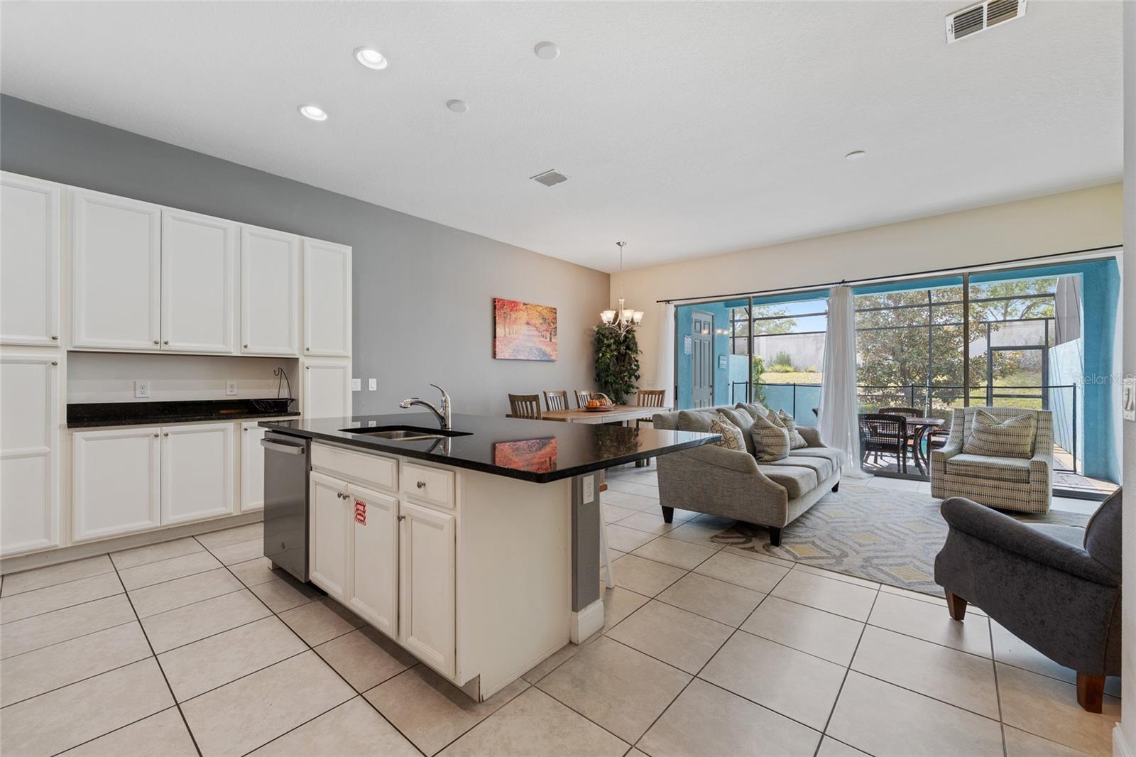 Image 10 of 50 For 318 Captiva Drive