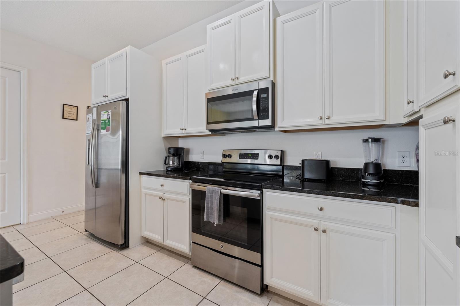 Image 9 of 50 For 318 Captiva Drive