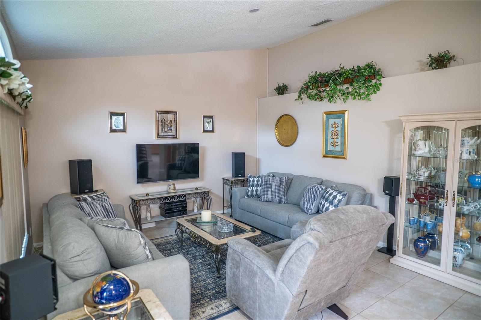 Image 5 of 25 For 8809 Hunting Bow Court