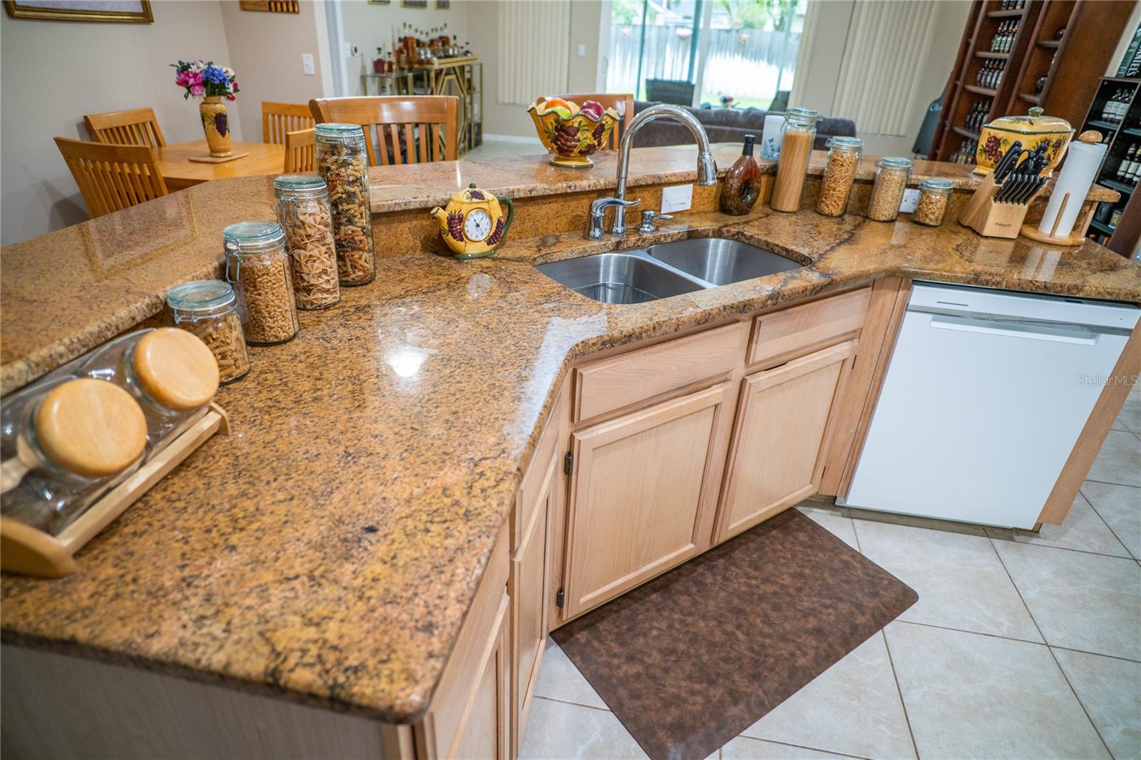 Image 9 of 25 For 8809 Hunting Bow Court