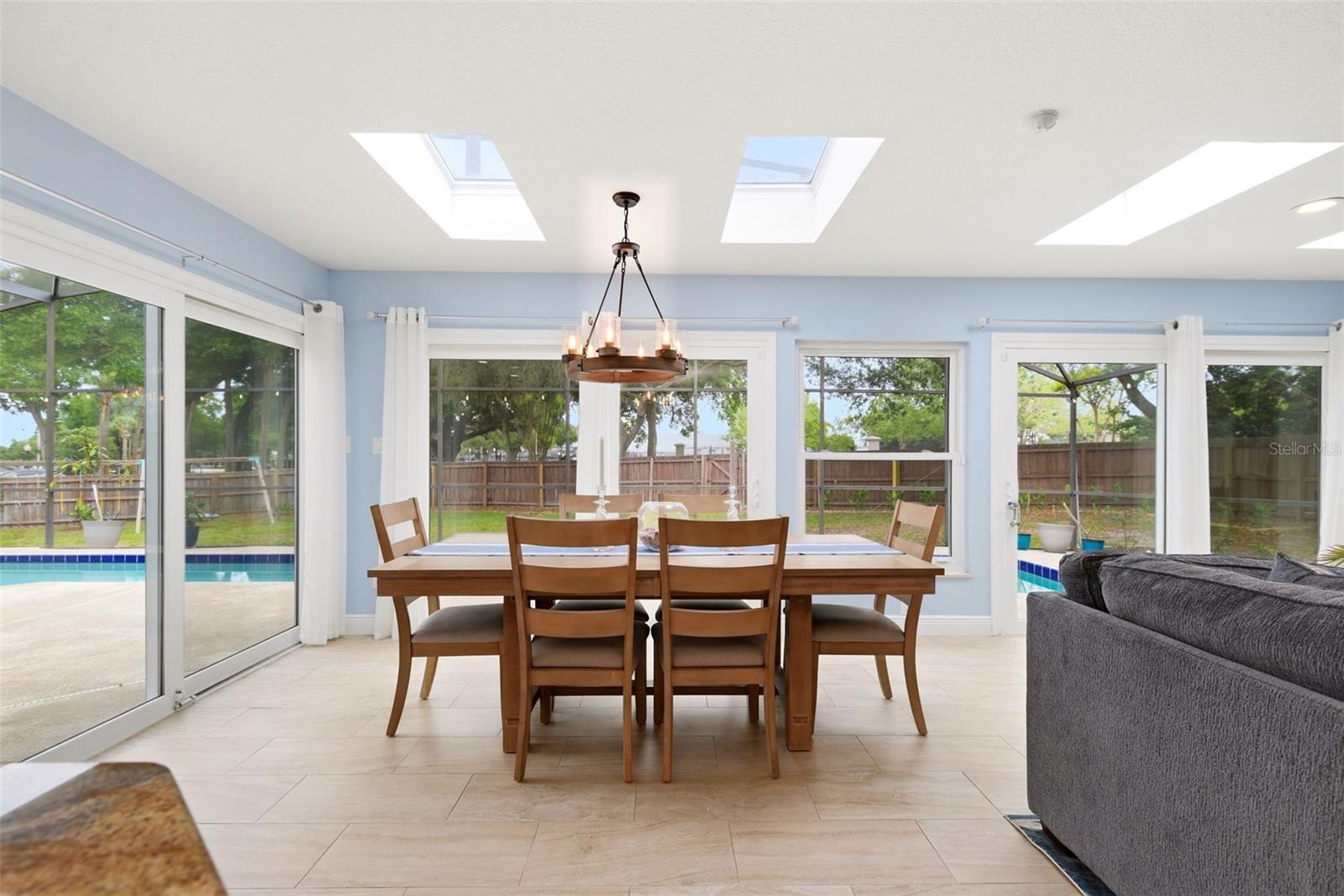 Image 17 of 55 For 7432 Sparkling Lake Rd