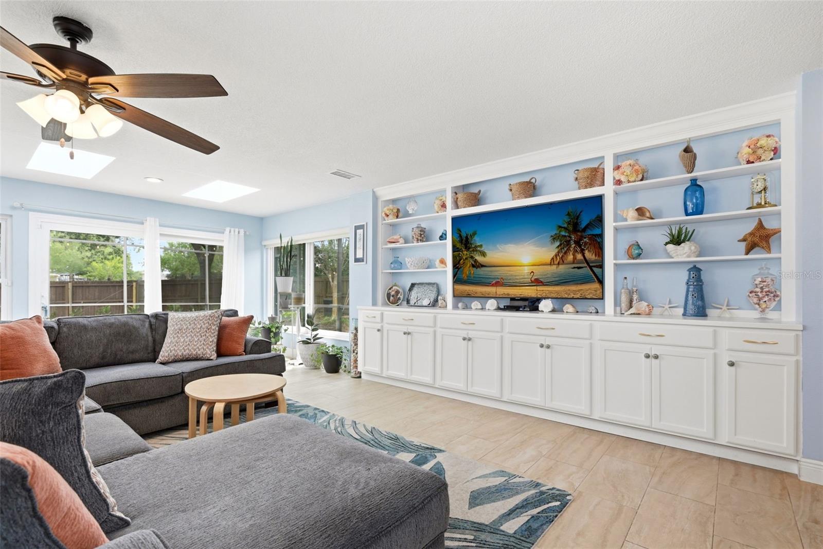 Image 20 of 55 For 7432 Sparkling Lake Rd