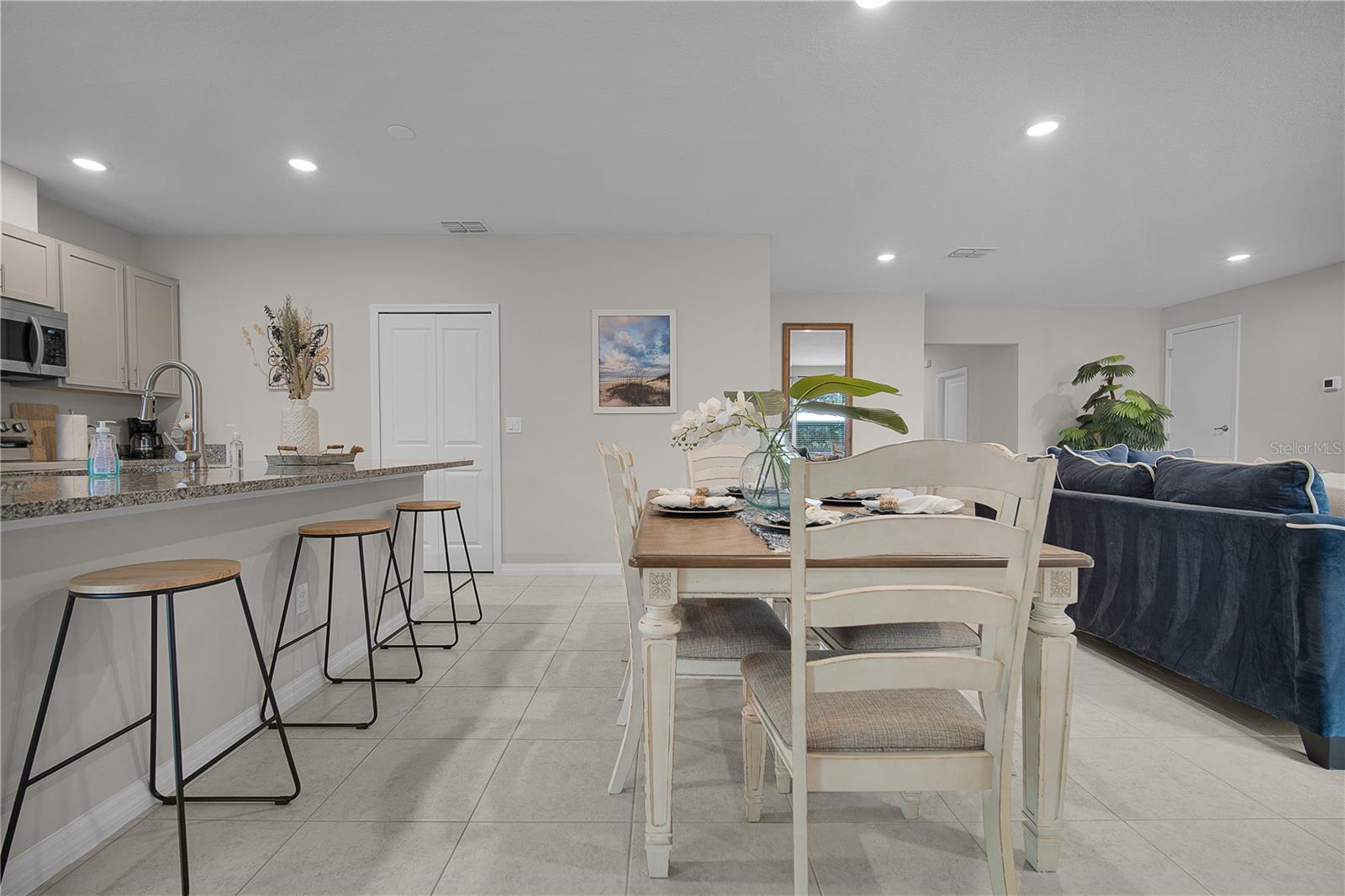 Image 10 of 37 For 418 Fleming Street