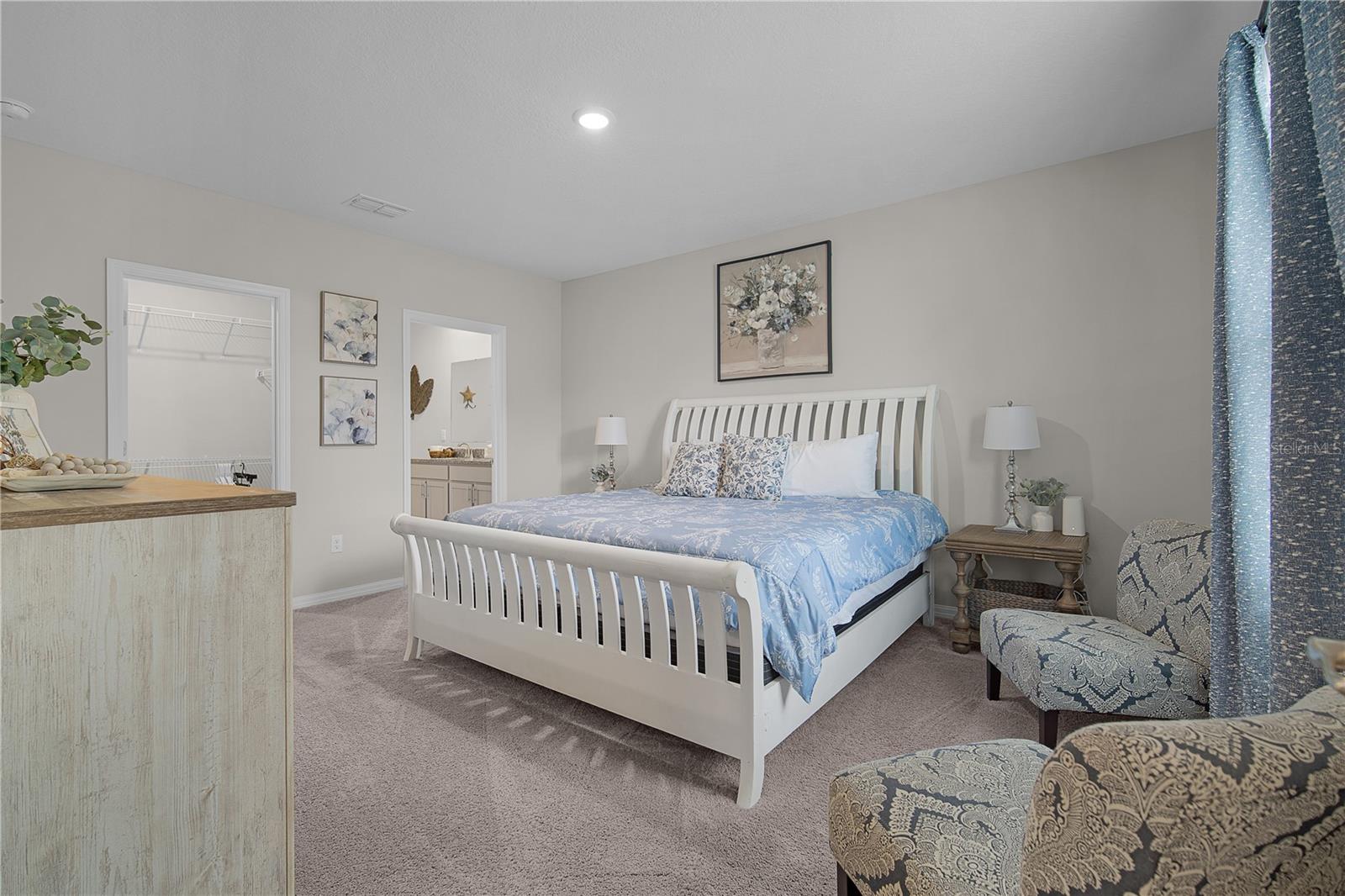 Image 14 of 37 For 418 Fleming Street