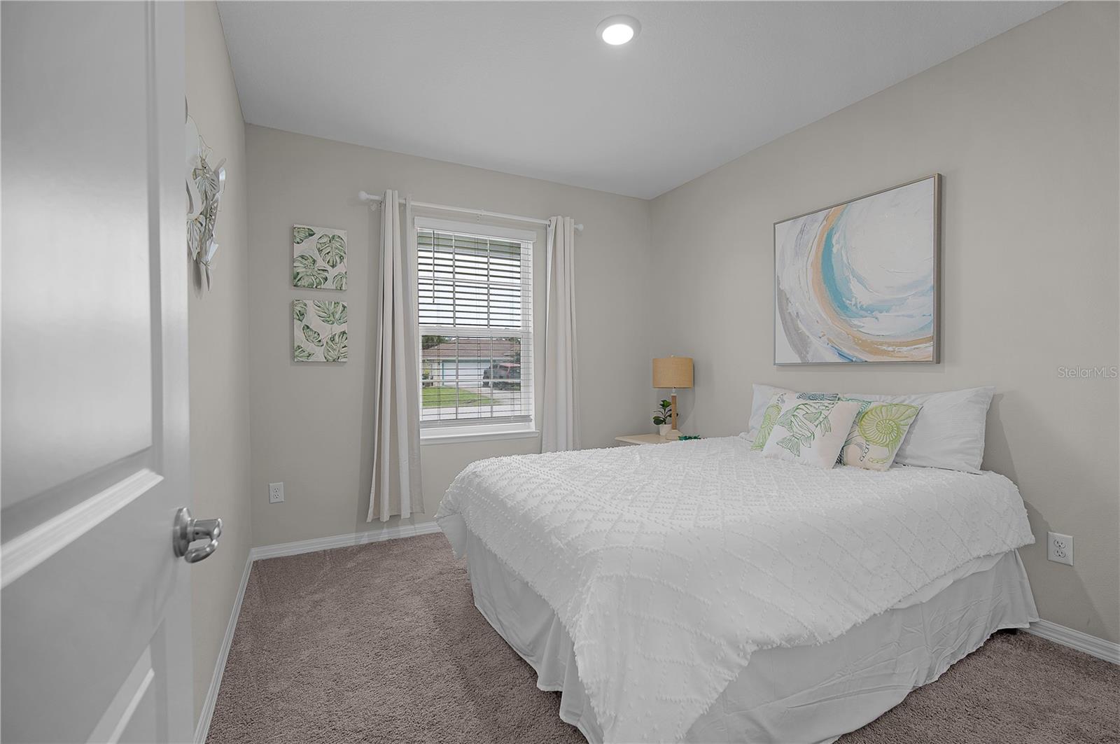 Image 20 of 37 For 418 Fleming Street