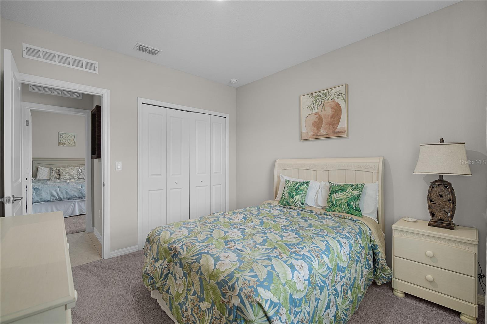 Image 25 of 37 For 418 Fleming Street