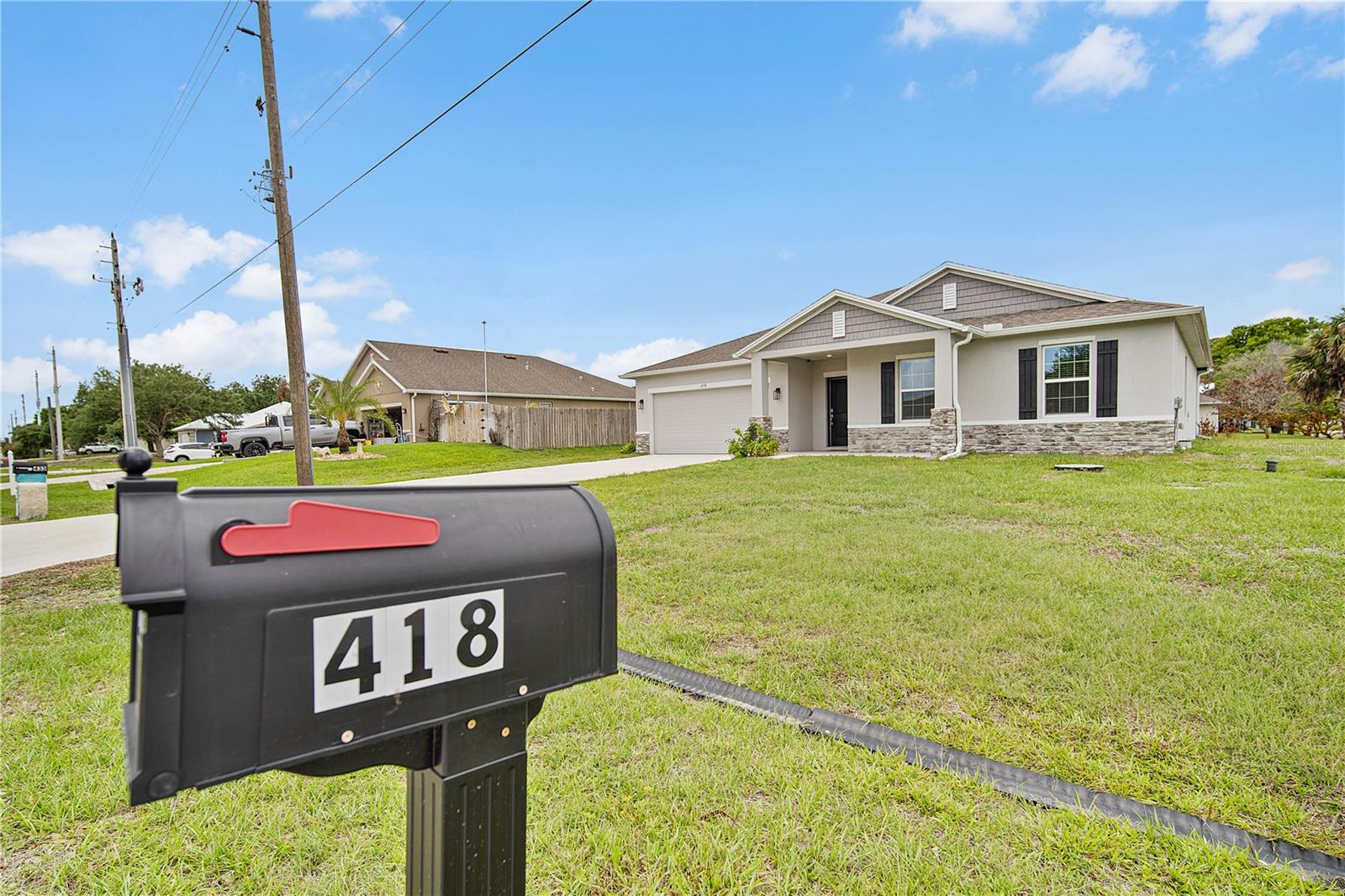 Image 32 of 37 For 418 Fleming Street