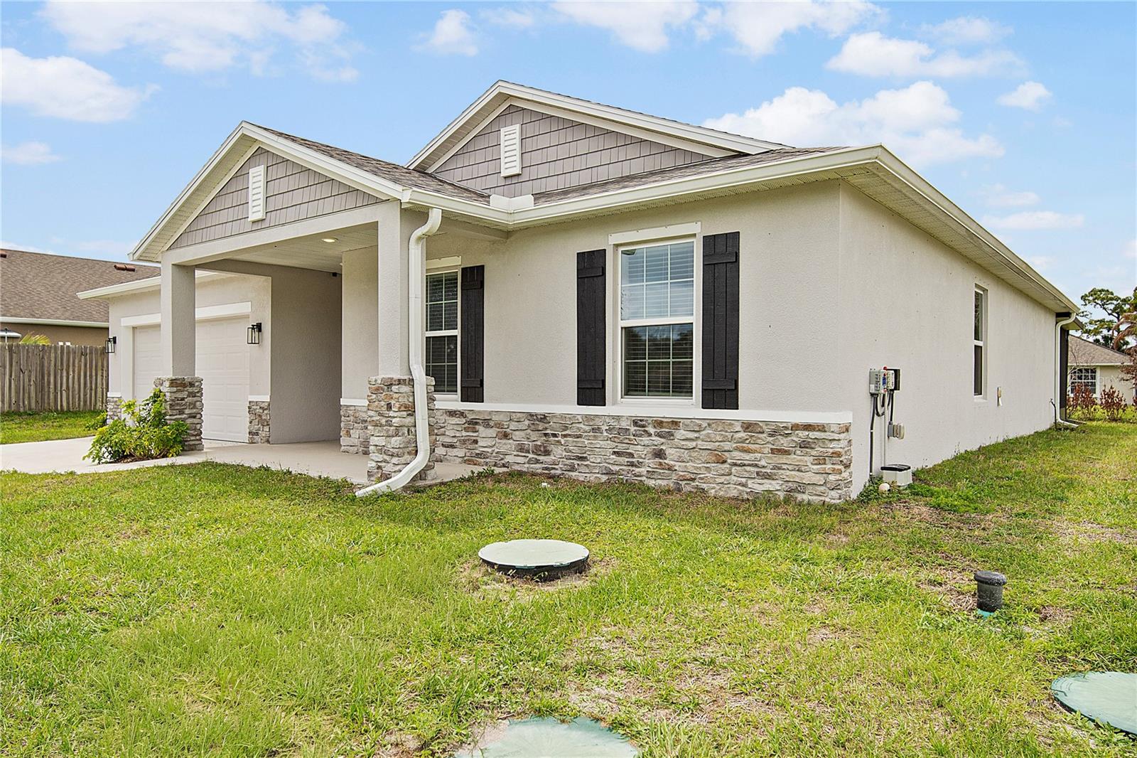 Image 33 of 37 For 418 Fleming Street