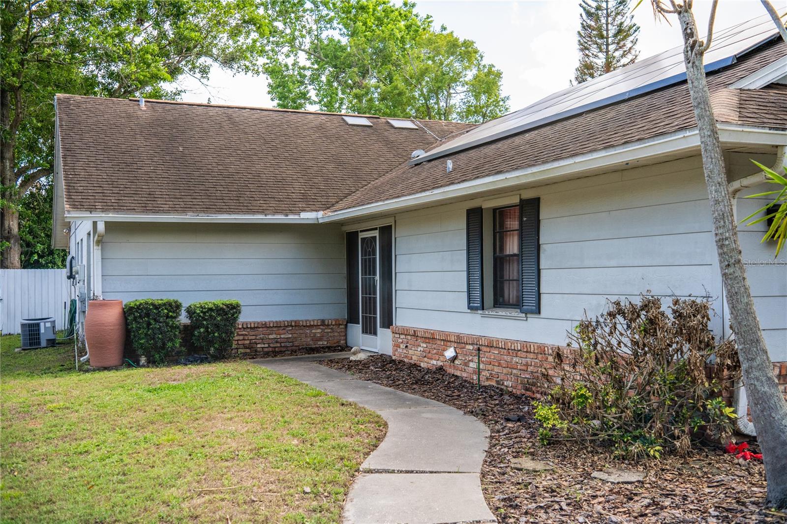 Image 3 of 24 For 7802 Richwood Drive