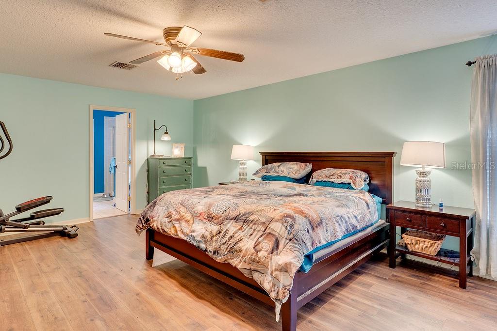 Image 16 of 32 For 349 Verdi Street