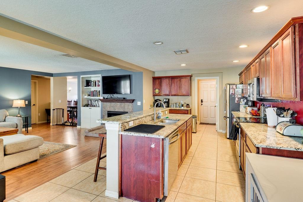 Image 9 of 32 For 349 Verdi Street