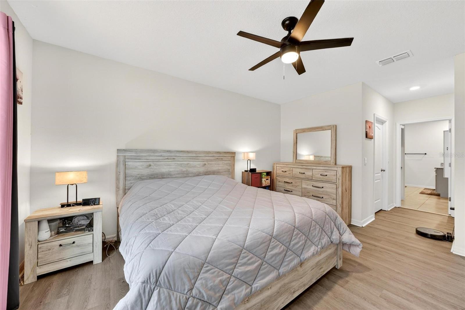 Image 23 of 48 For 3007 Staten Drive