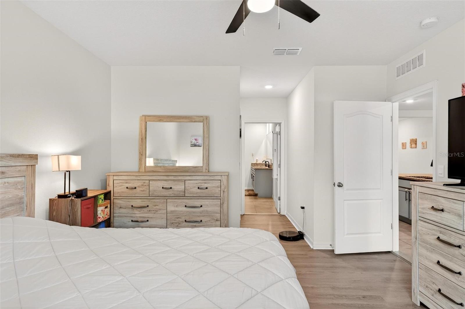 Image 25 of 48 For 3007 Staten Drive