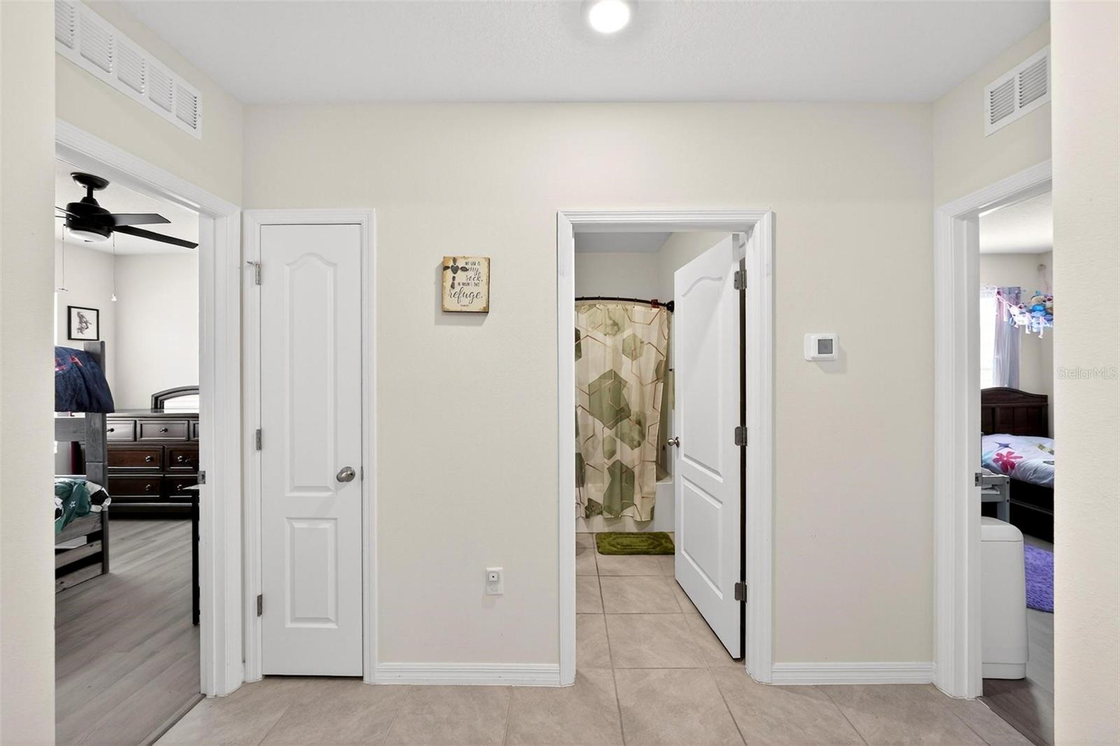 Image 44 of 48 For 3007 Staten Drive