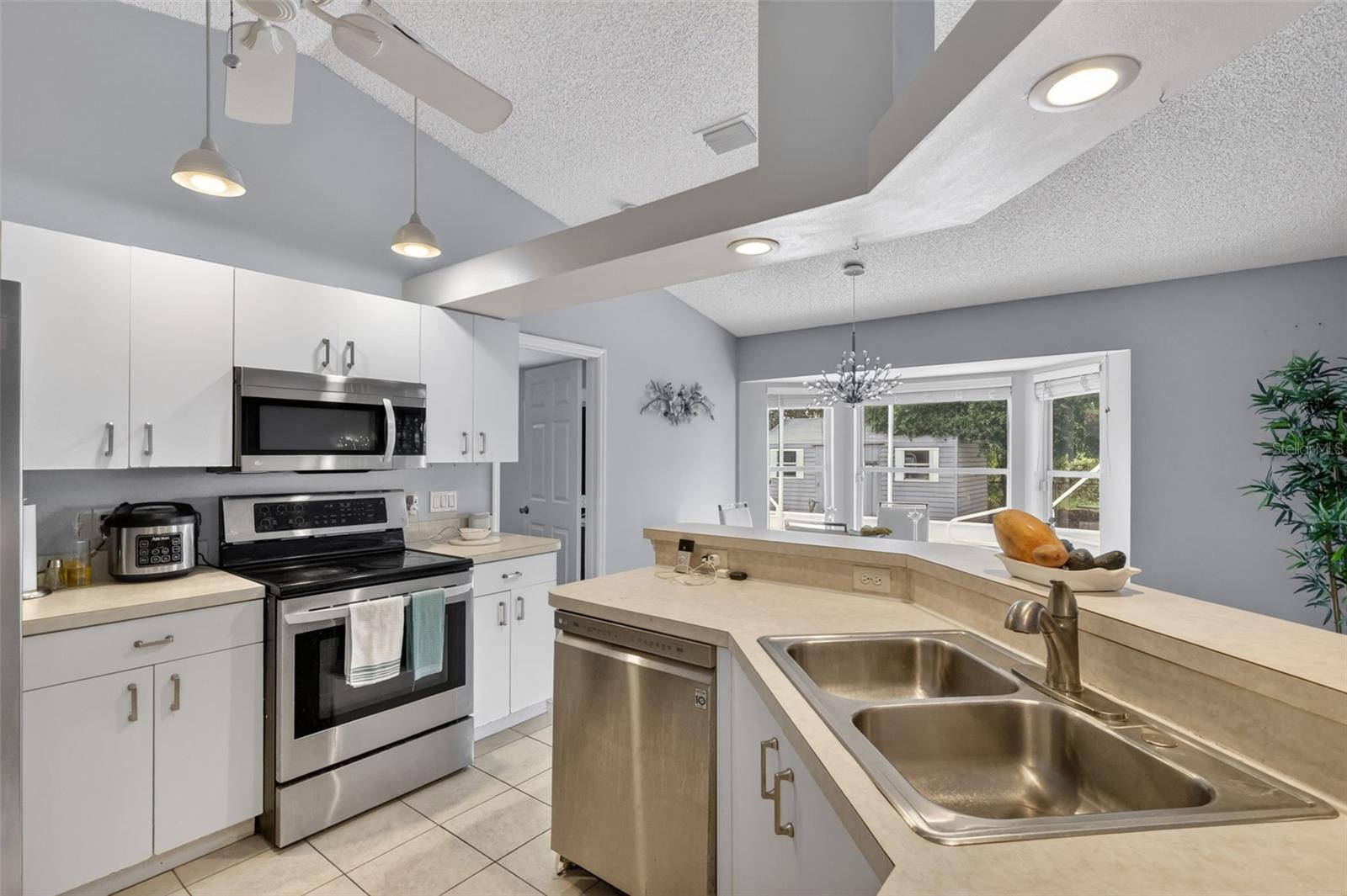 Image 21 of 53 For 3936 Jarmer Road