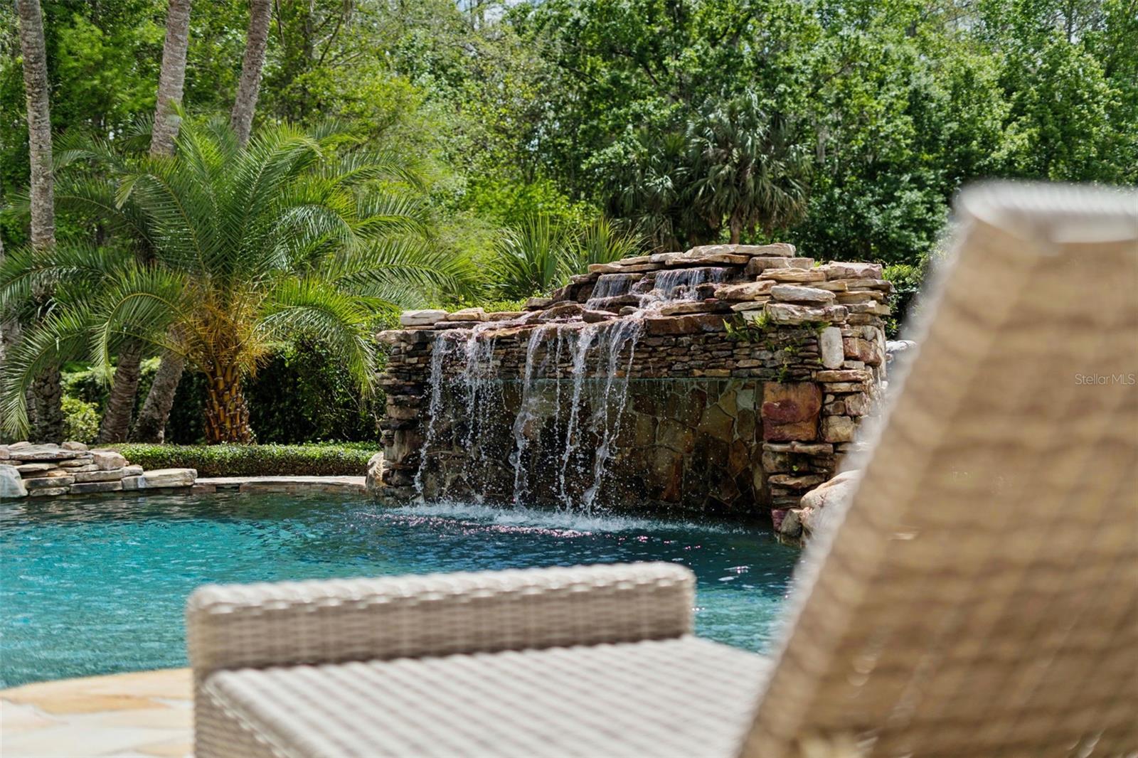 Listing photo id 14 for 3545 Legacy Hills Court