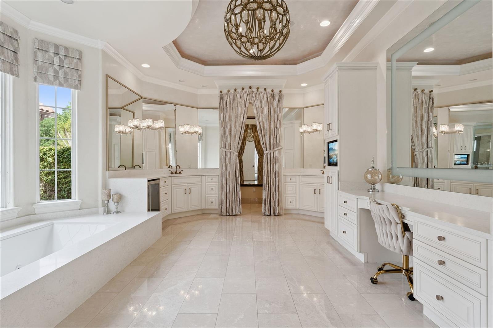 Listing photo id 44 for 3545 Legacy Hills Court