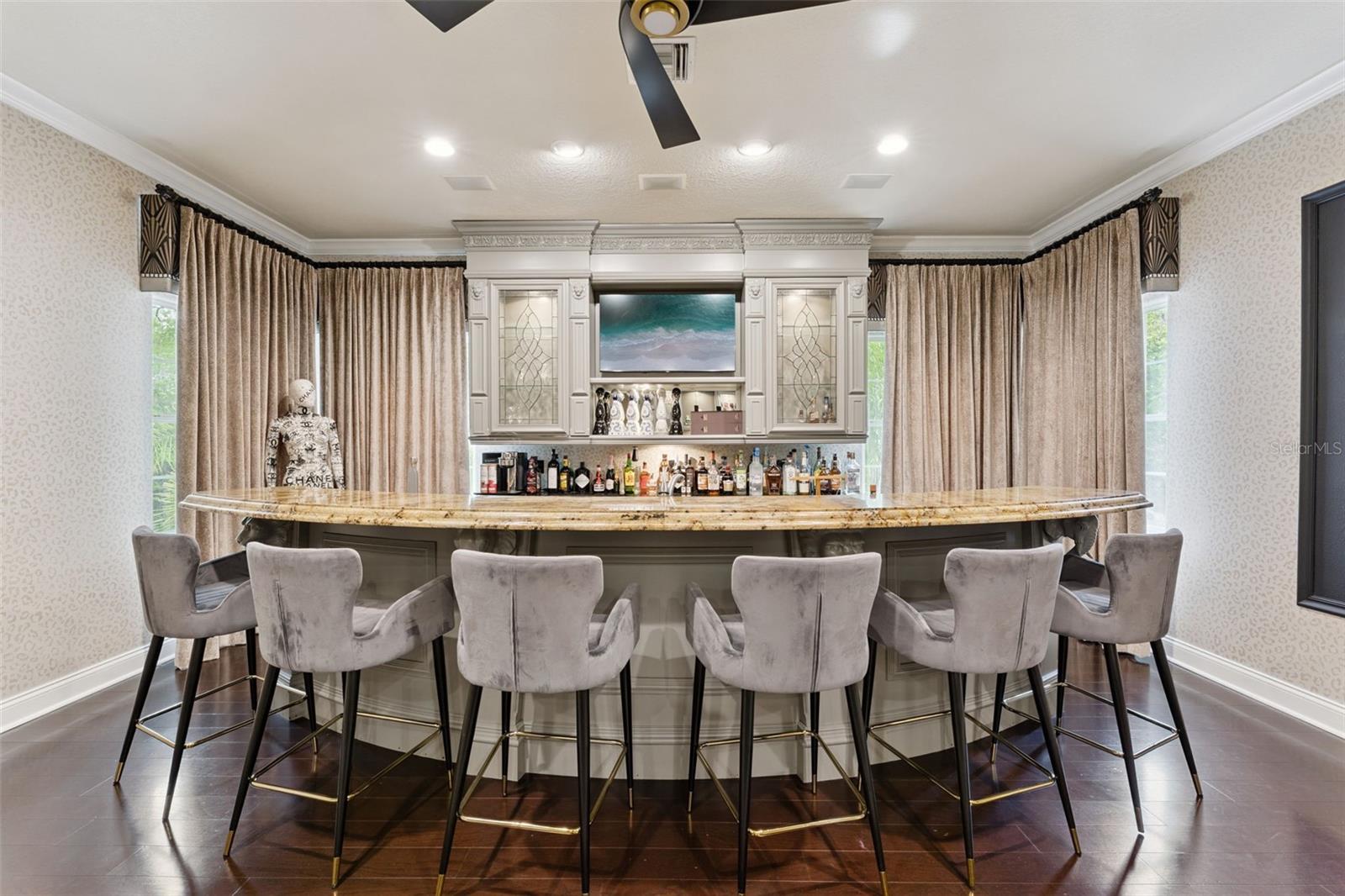 Listing photo id 53 for 3545 Legacy Hills Court