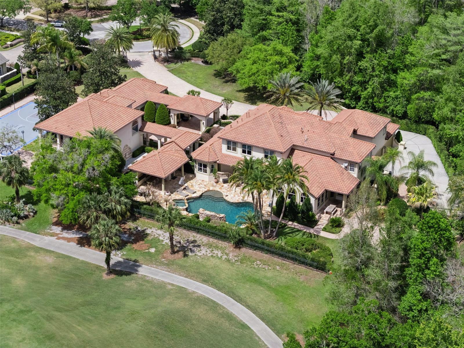 Listing photo id 4 for 3545 Legacy Hills Court