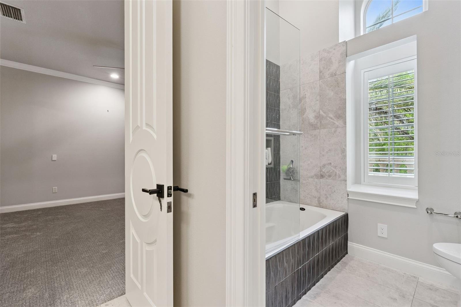 Listing photo id 65 for 3545 Legacy Hills Court