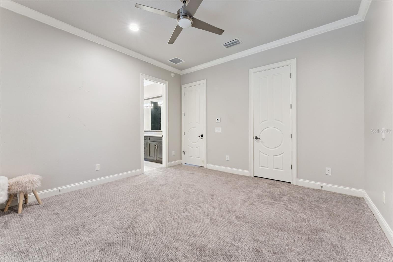 Listing photo id 67 for 3545 Legacy Hills Court