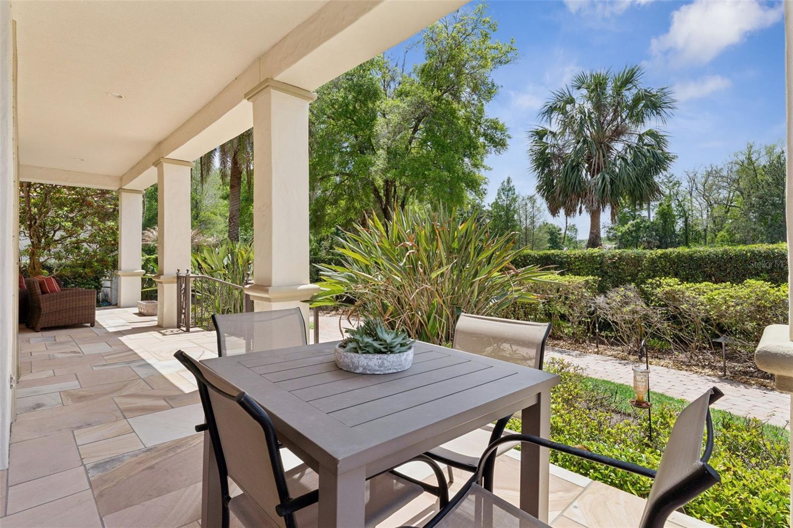 Listing photo id 77 for 3545 Legacy Hills Court