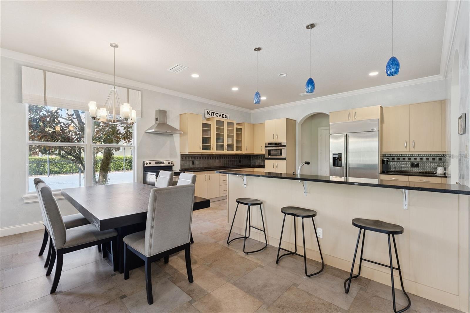 Listing photo id 78 for 3545 Legacy Hills Court