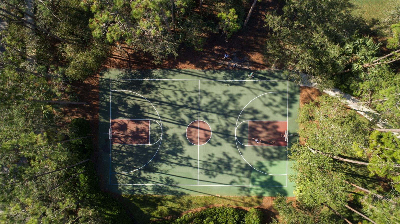 Listing photo id 96 for 3545 Legacy Hills Court