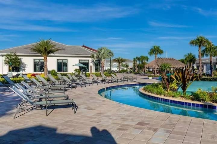 Image 46 of 56 For 4396 Quote Street