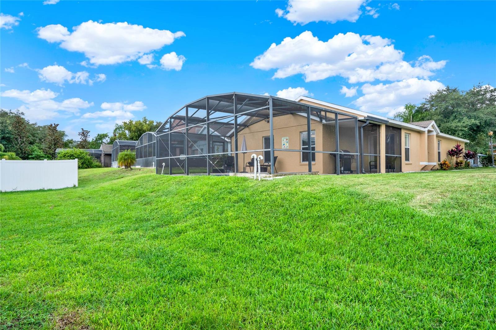 Image 32 of 38 For 188 Ridgemont Court