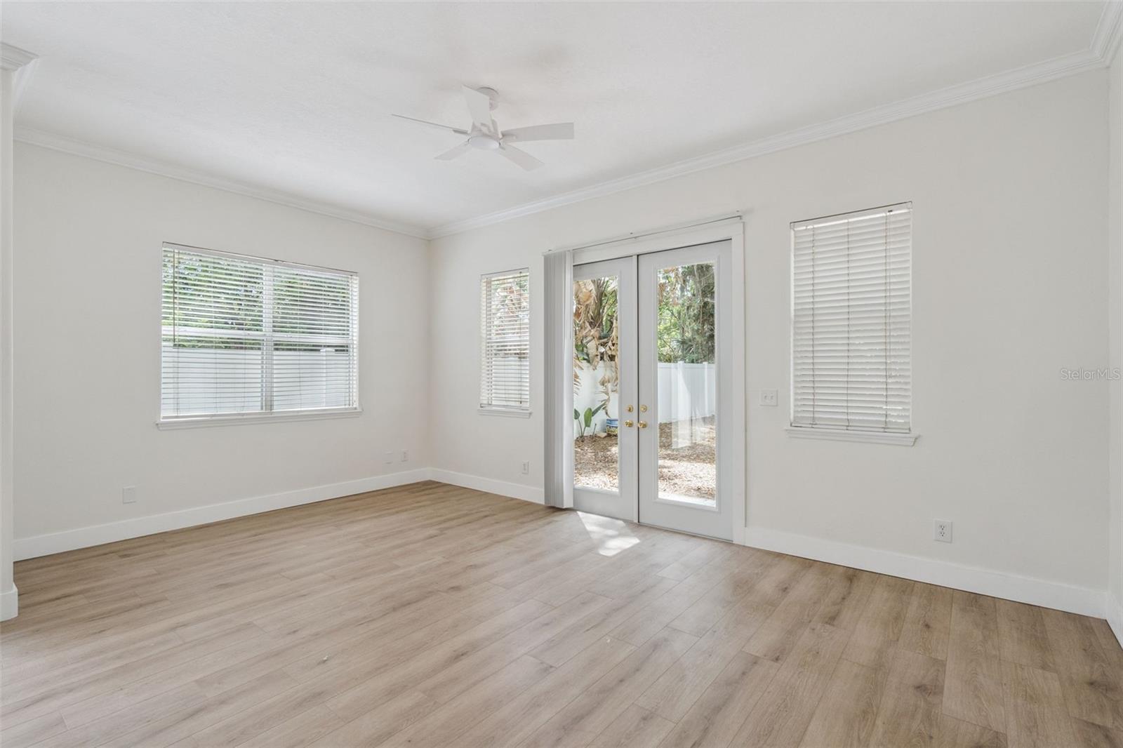 Image 12 of 21 For 2704 Central Boulevard