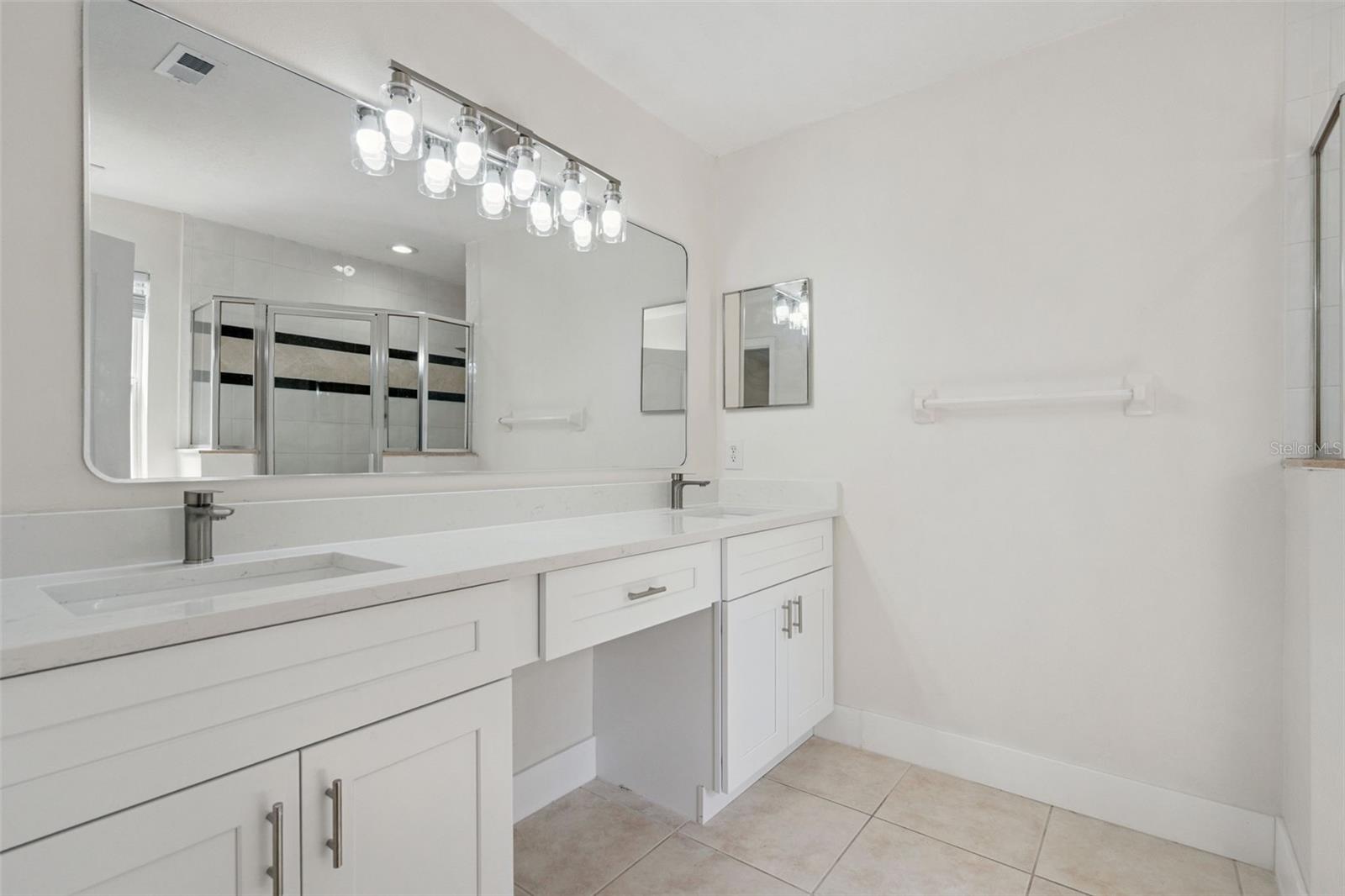 Image 14 of 21 For 2704 Central Boulevard