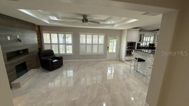 Image 13 of 37 For 633 Spring Oaks Boulevard