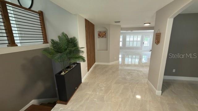 Image 2 of 37 For 633 Spring Oaks Boulevard