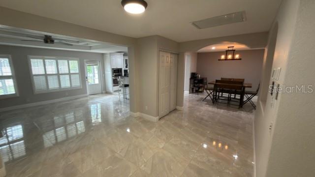 Image 5 of 37 For 633 Spring Oaks Boulevard