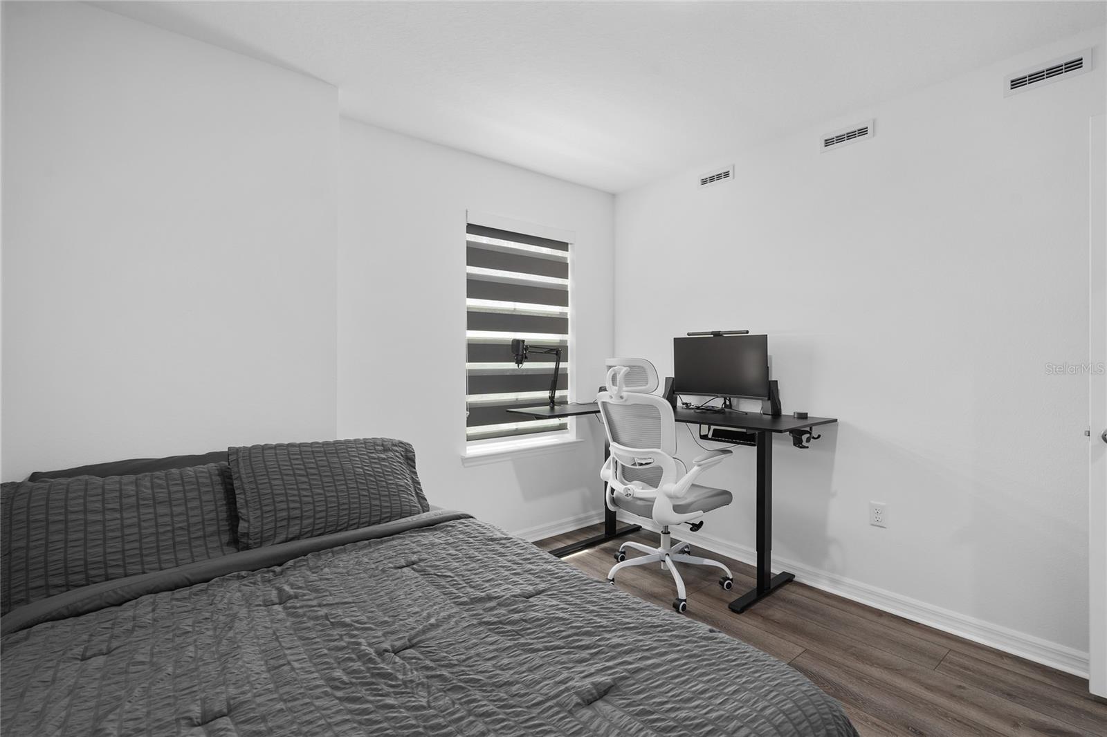 Image 26 of 44 For 655 Clark Street