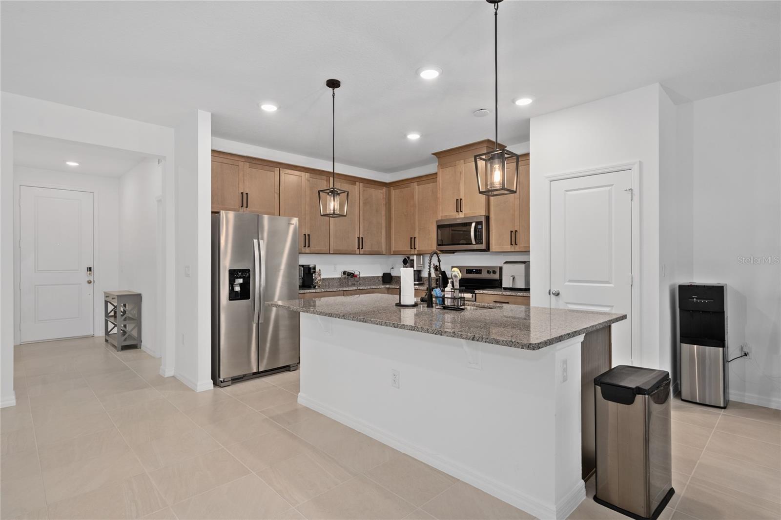 Image 9 of 44 For 655 Clark Street