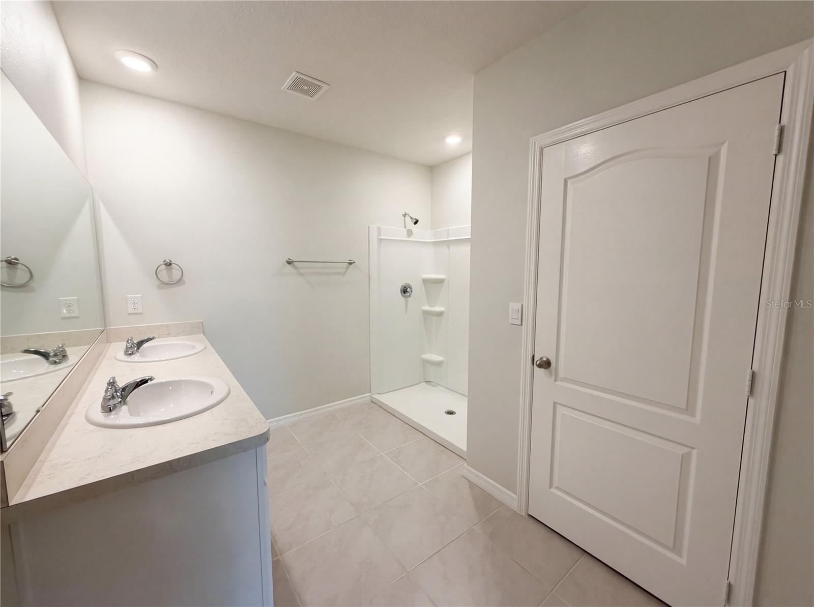 Image 17 of 21 For 1818 Irby Court