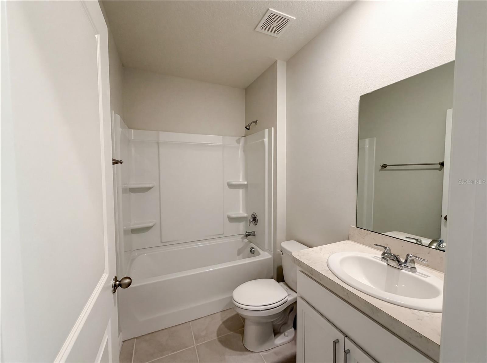 Image 8 of 21 For 1818 Irby Court