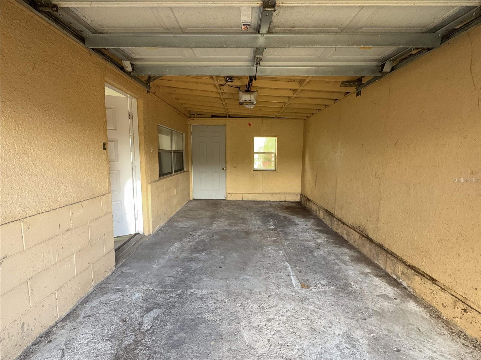 Image 17 of 23 For 6120 Edgebrook Drive