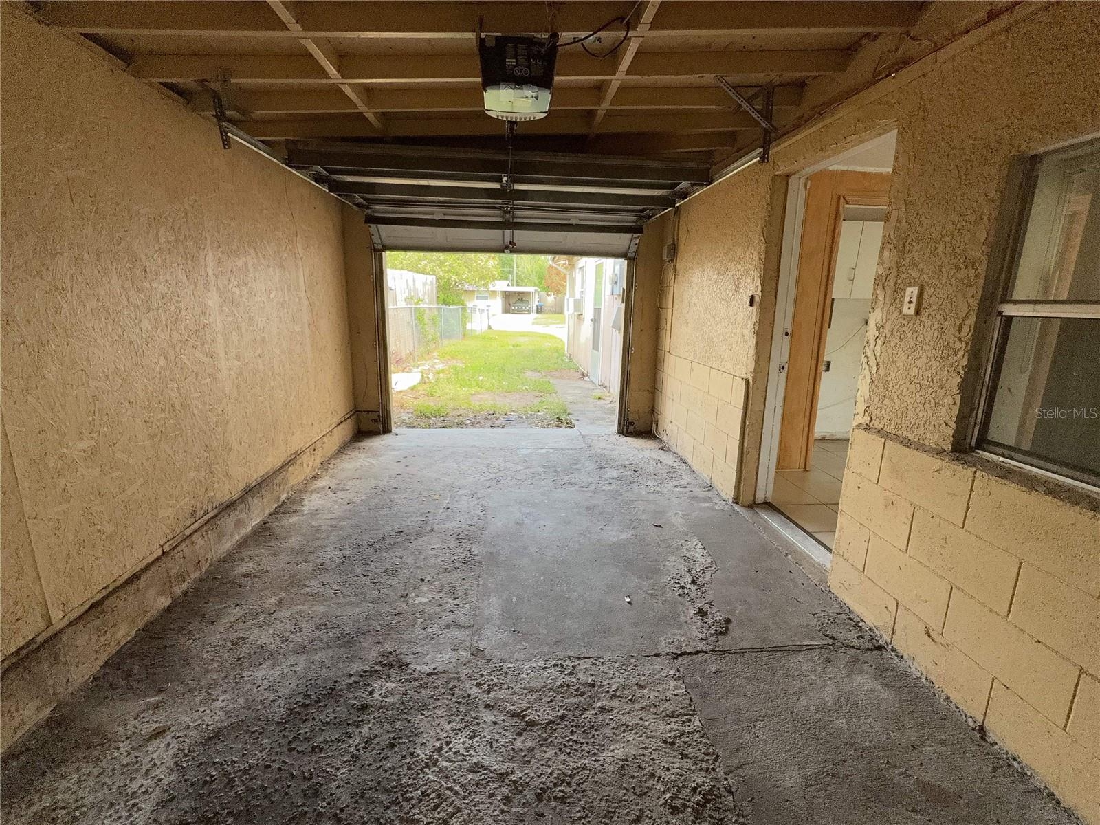 Image 18 of 23 For 6120 Edgebrook Drive